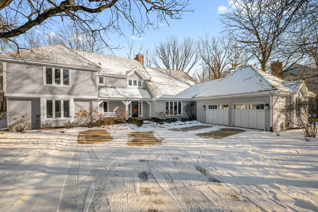 $1,140,000 | 175 Margate Court, Lake Bluff, IL 60044