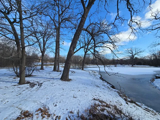 $1,140,000 | 175 Margate Court, Lake Bluff, IL 60044