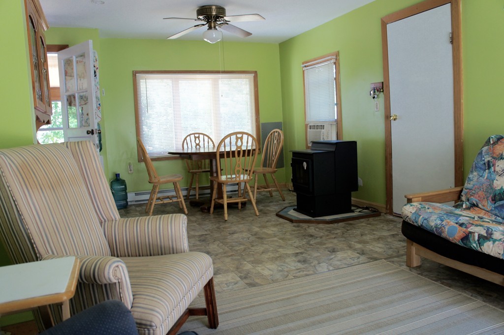 8 Craig Road Holland, MA 01521 - Photo 8 of 24 a living room with furniture and a window