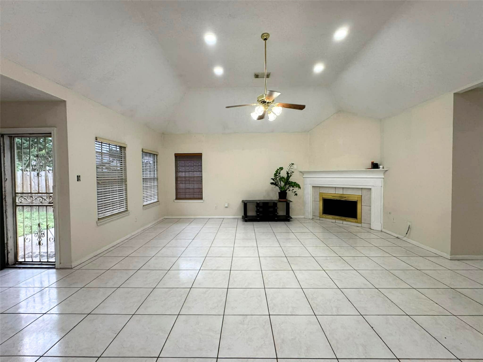 13607 Sable Lane Houston, TX 77014 - Photo 11 of 12