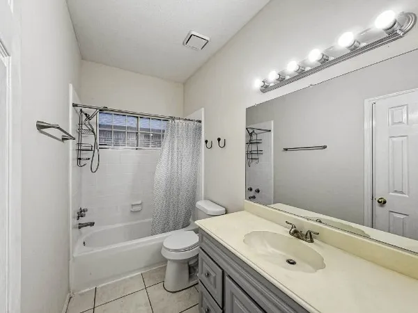 $2,099 | 13607 Sable Lane, Houston, TX 77014