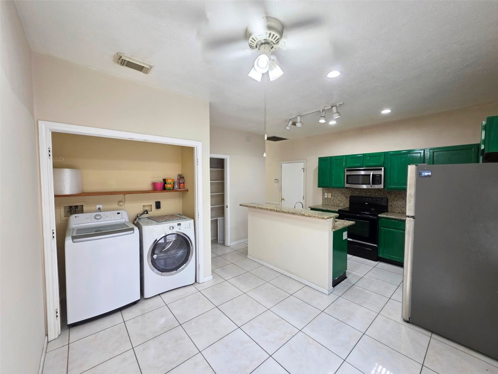 13607 Sable Lane Houston, TX 77014 - Photo 4 of 12