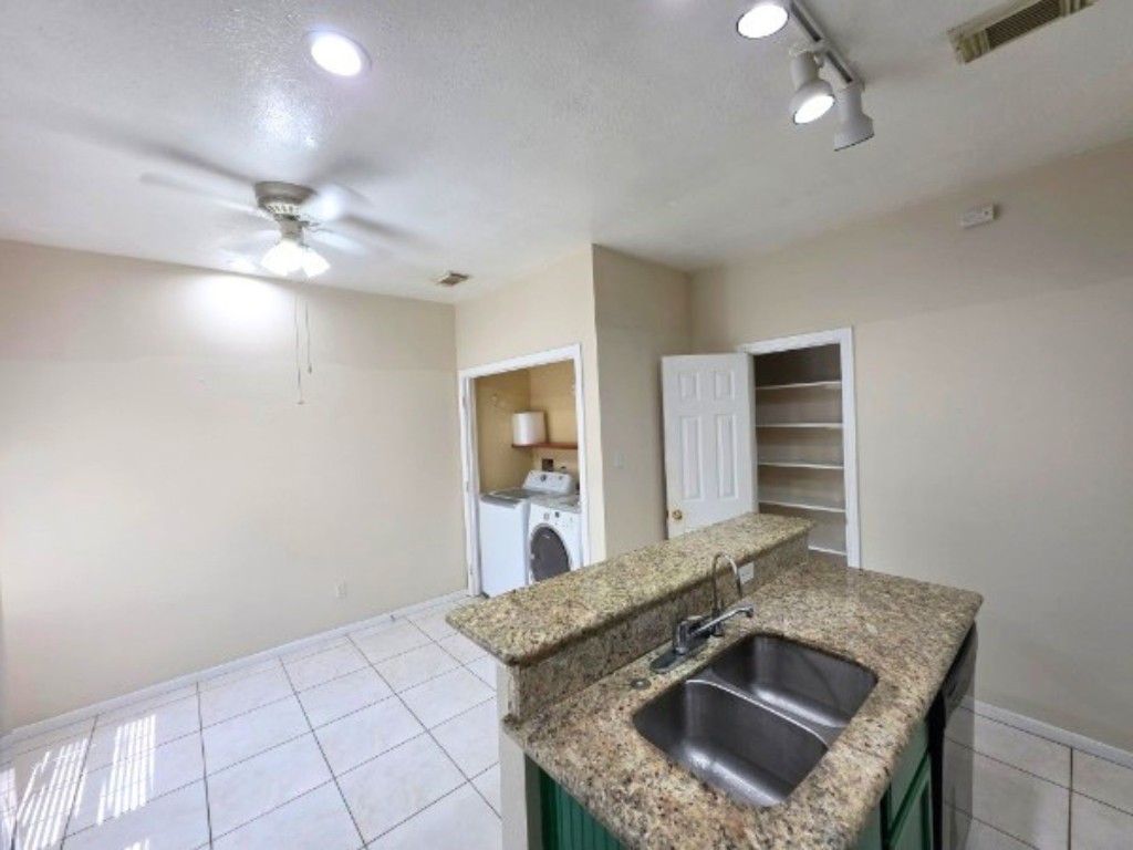 13607 Sable Lane Houston, TX 77014 - Photo 5 of 12