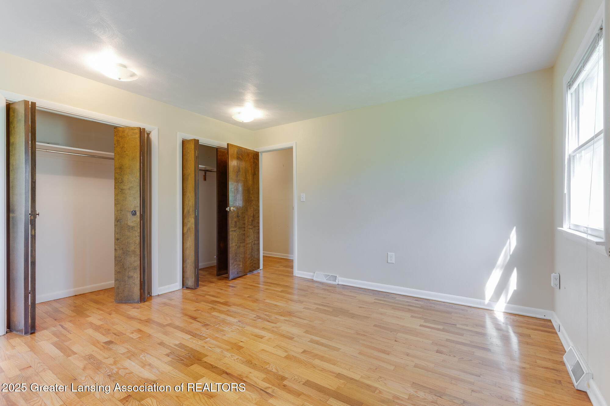 1508 South Canal Road Lansing, MI 48917 - Photo 24 of 55 1508_S_Canal_PAUL-45