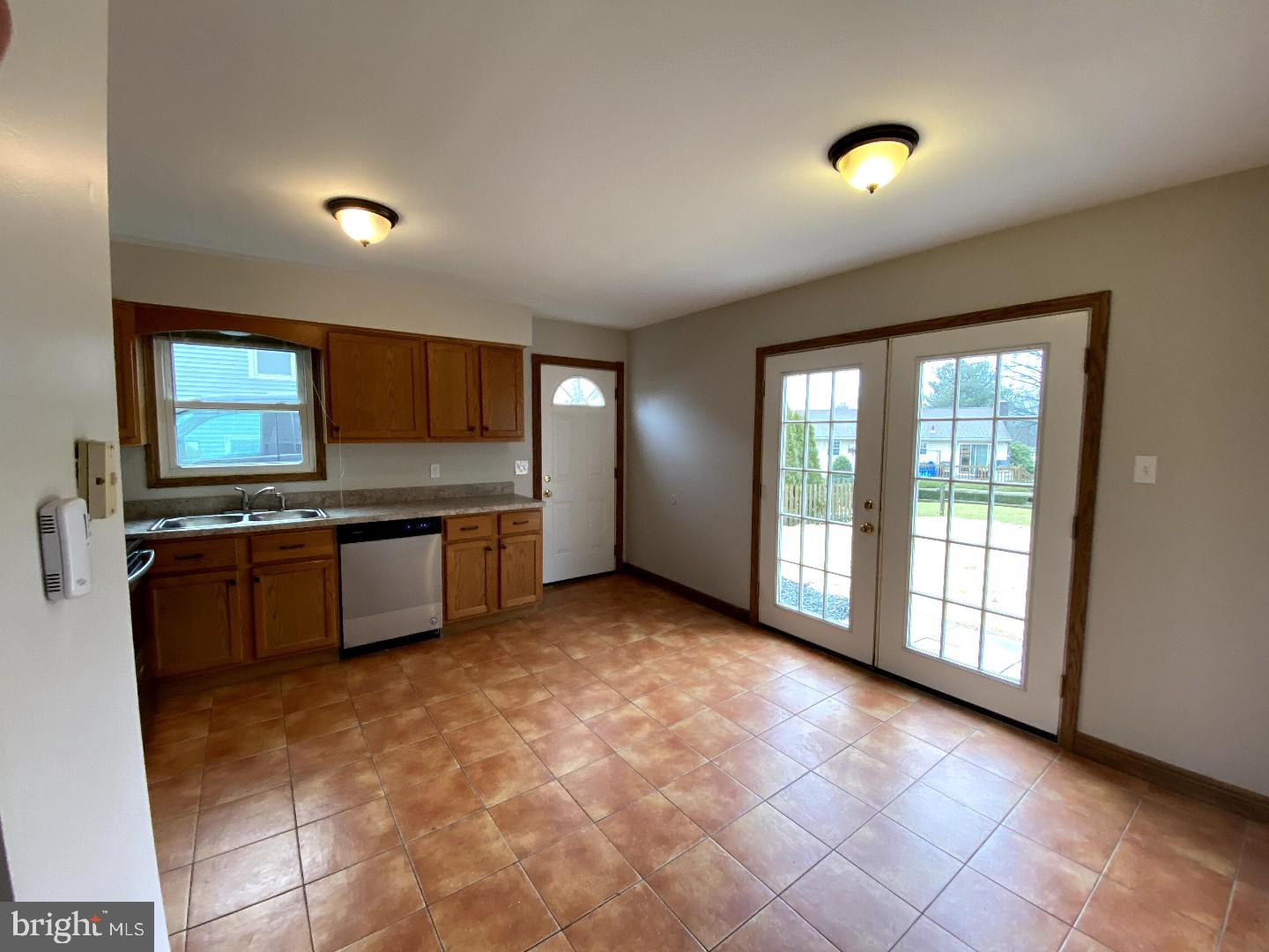 733 Tamarack Trail Reading, PA 19607 - Photo 7 of 25