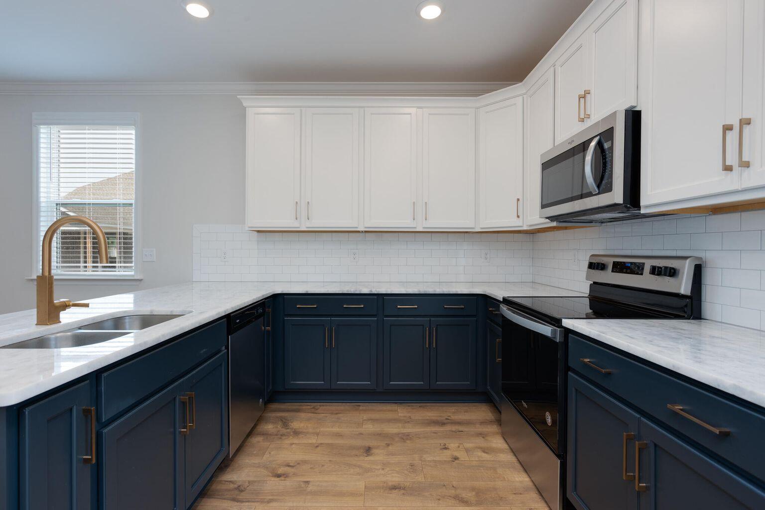 418 Grove End Road Moncks Corner, SC 29461 - Photo 4 of 6 Hawthorne Kitchen