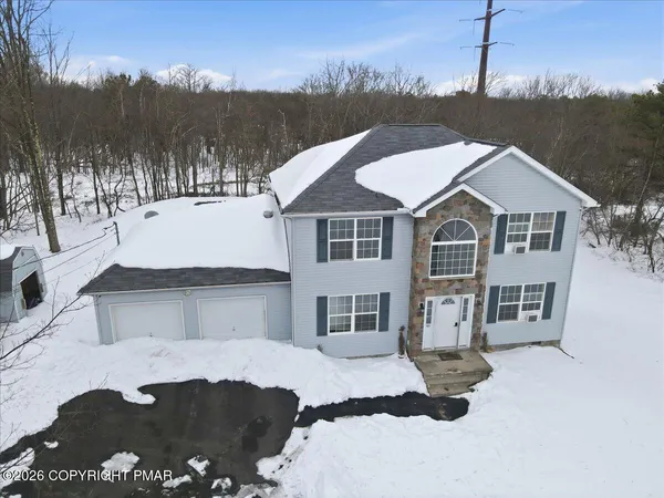$426,550 | 959 Cricket Lane, Long Pond, PA 18334