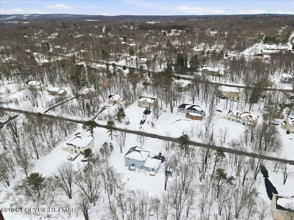 $426,550 | 959 Cricket Lane, Long Pond, PA 18334