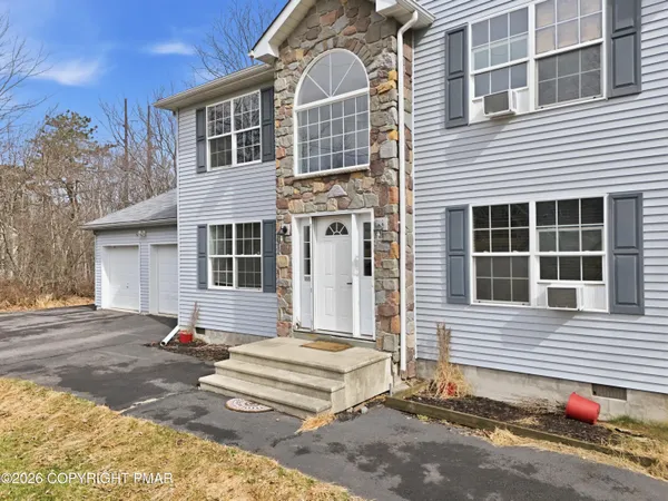 $426,550 | 959 Cricket Lane, Long Pond, PA 18334