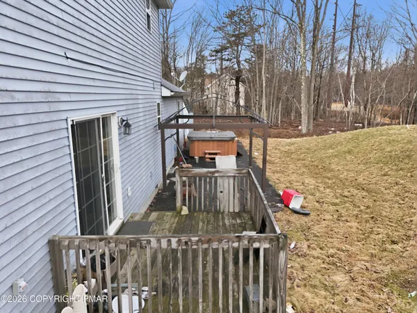 $426,550 | 959 Cricket Lane, Long Pond, PA 18334