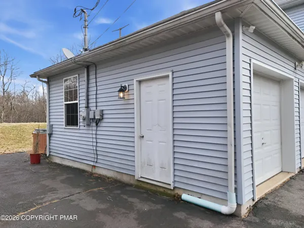 $426,550 | 959 Cricket Lane, Long Pond, PA 18334