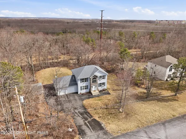 $426,550 | 959 Cricket Lane, Long Pond, PA 18334