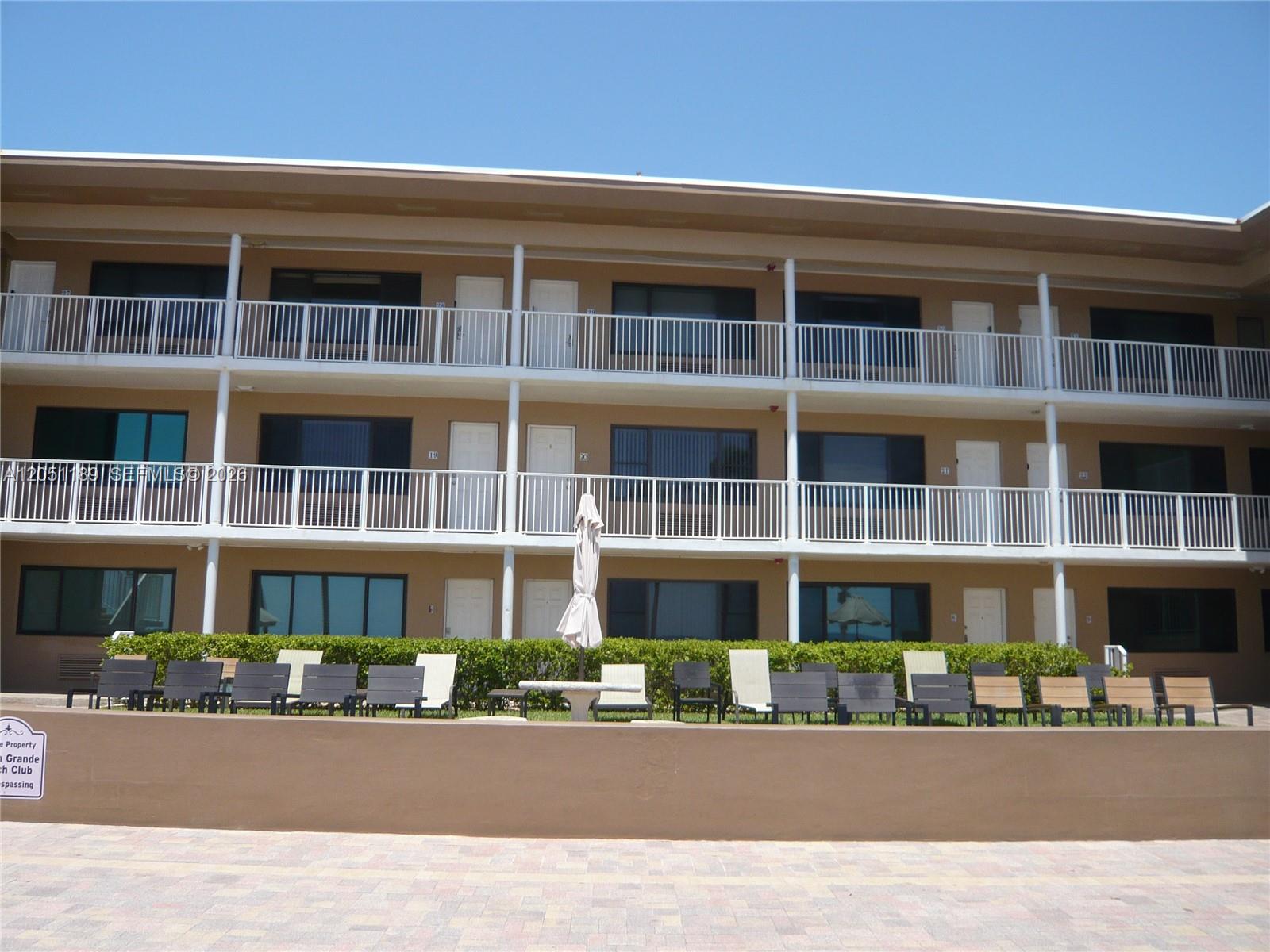 3300 North Surf Road, Unit 9A Hollywood, FL 33019 - Photo 5 of 16 BOUTIQUE BUILDING