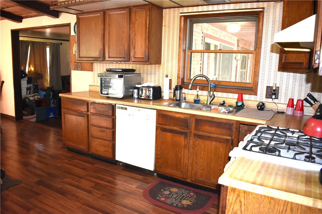 549 Klem Road Webster, NY 14580 - Photo 11 of 50