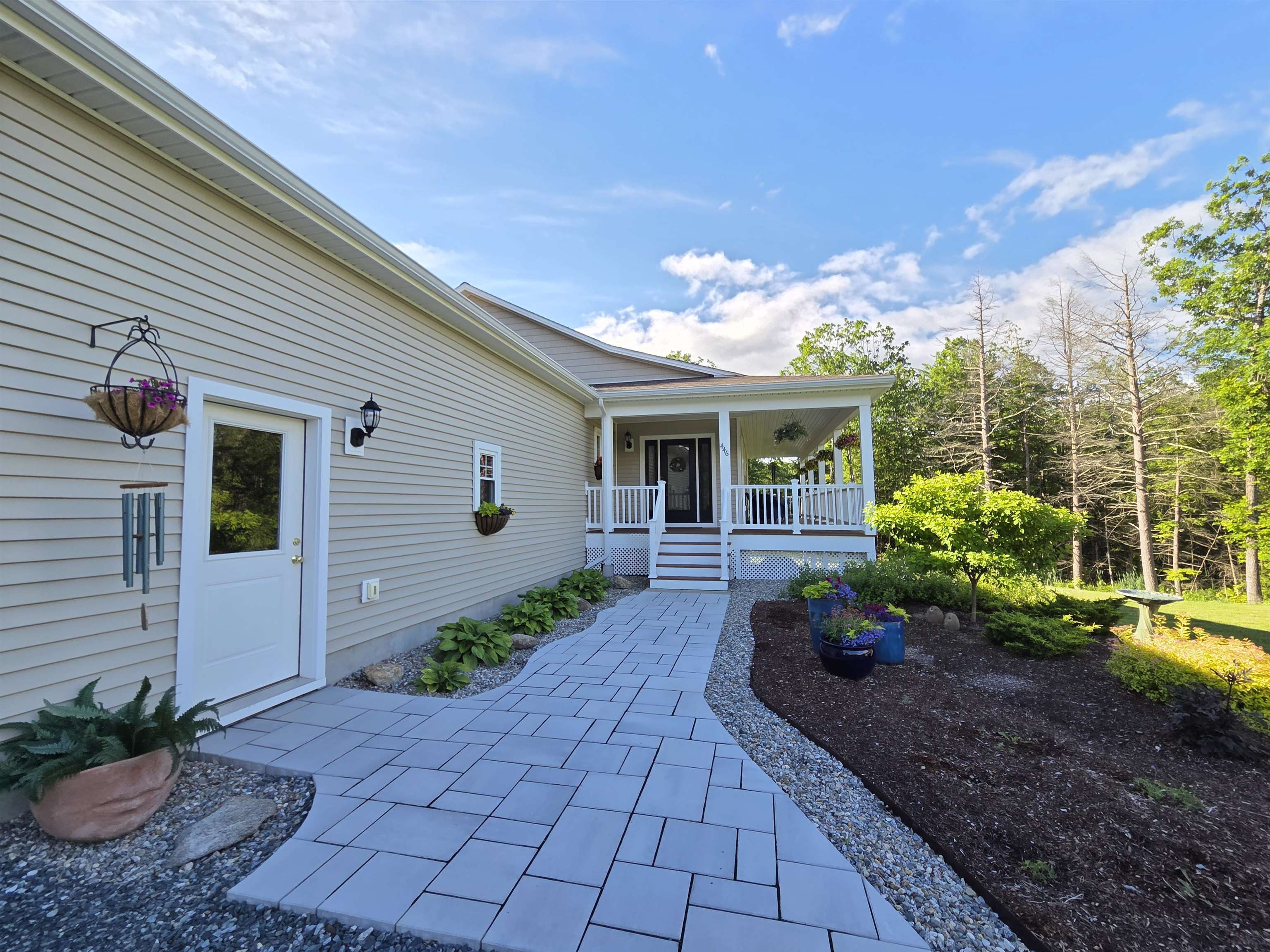 446 Edgemont Road Sunapee, NH 03782 - Photo 5 of 47