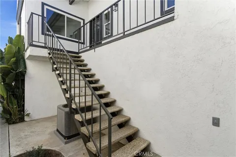 $2,799,000 | 203 Cedar Street, Unit A & B, Newport Beach, CA 92663