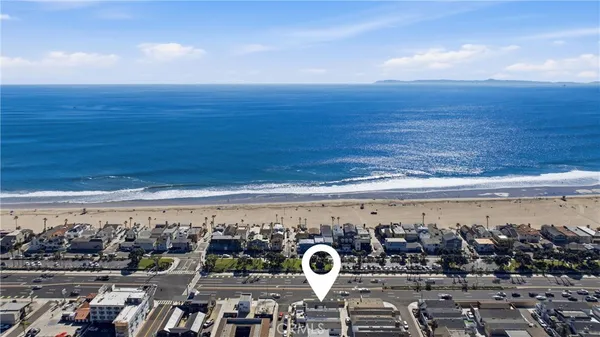 $2,799,000 | 203 Cedar Street, Unit A & B, Newport Beach, CA 92663