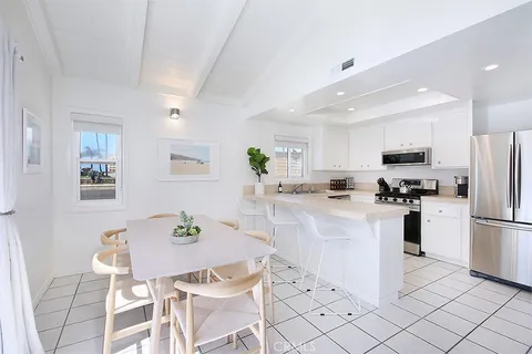 $2,799,000 | 203 Cedar Street, Unit A & B, Newport Beach, CA 92663