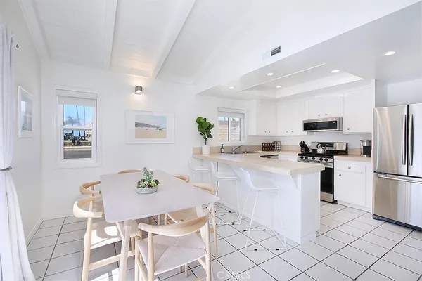 $2,799,000 | 203 Cedar Street, Unit A & B, Newport Beach, CA 92663
