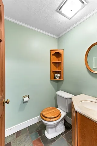 $799,000 | 37 Kingsley Road, Easton, MA 02356