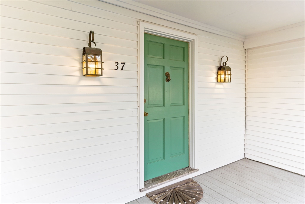 37 Kingsley Road Easton, MA 02356 - Photo 8 of 37 Gallery Image 8