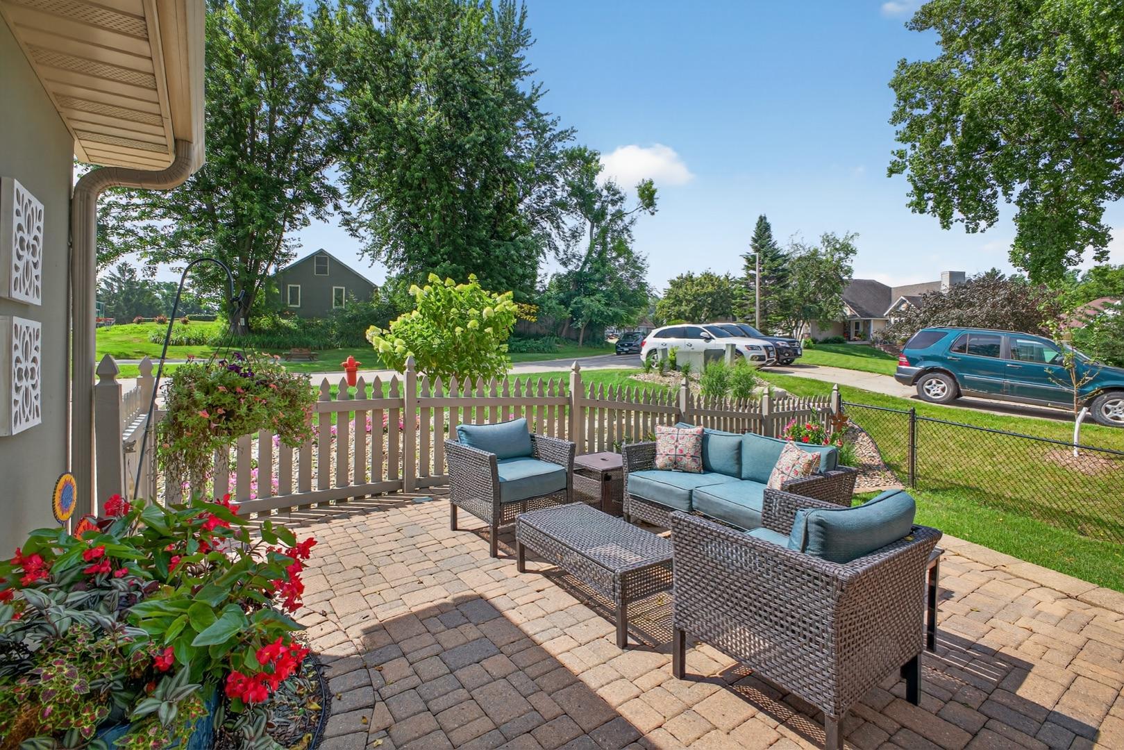 2513 Aspen Lane Southwest Rochester, MN 55902 - Photo 4 of 52