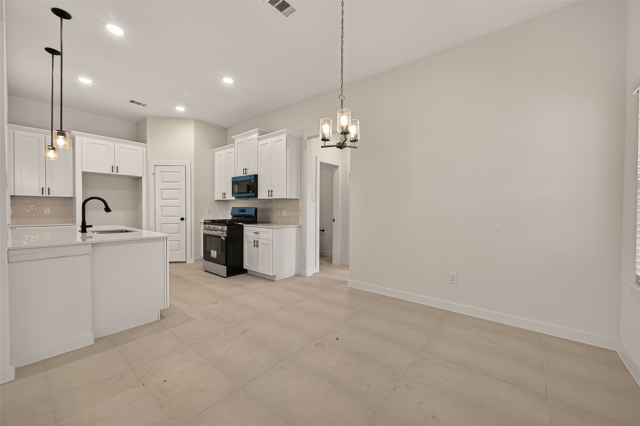 3423 Windmill Palm Drive Manvel, TX 77578 - Photo 14 of 49 Gallery Image 14