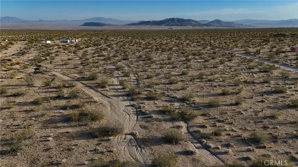 747 Joshua Tree Road Johnson Valley, CA 92285 - Photo 5 of 6 a view of lake and mountain
