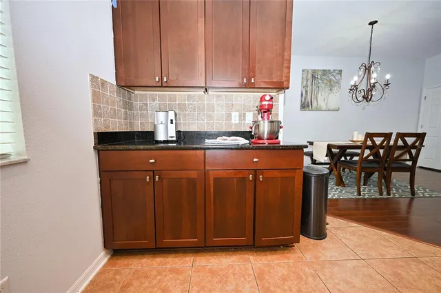 $2,760 | 12562 Streamdale Drive, Tampa, FL 33626