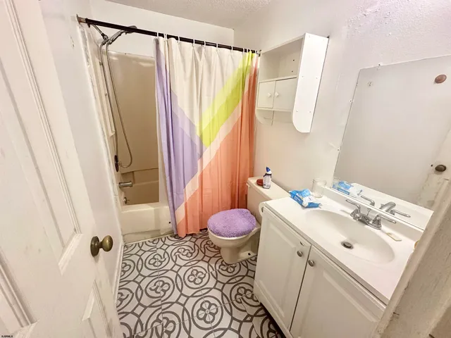 $1,500 | 6 Theresa Court, Unit 6, Galloway Township, NJ 08205