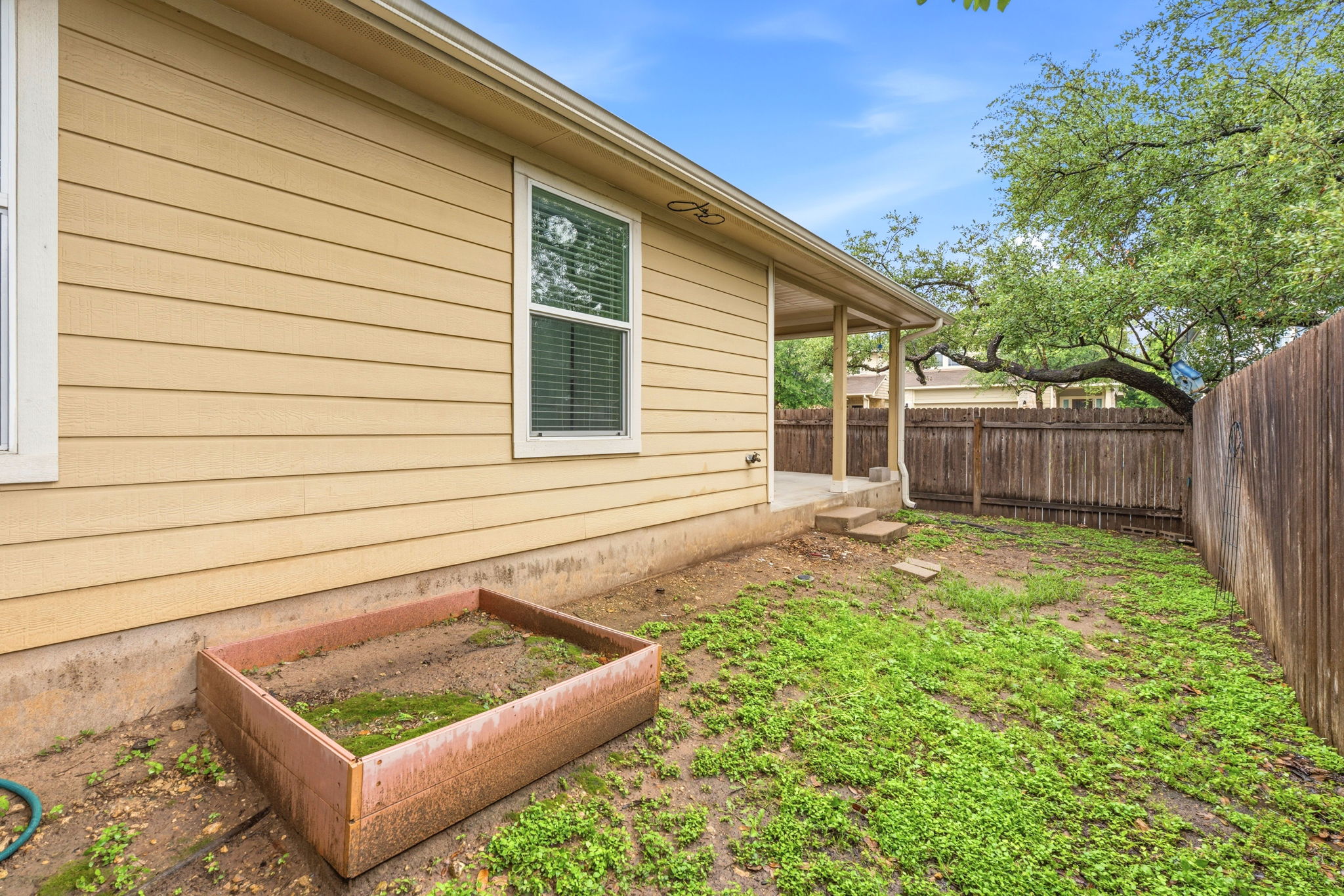 8541 Inca Dove Drive Austin, TX 78729 - Photo 27 of 28 Come and make this backyard your own outdoor oasis!