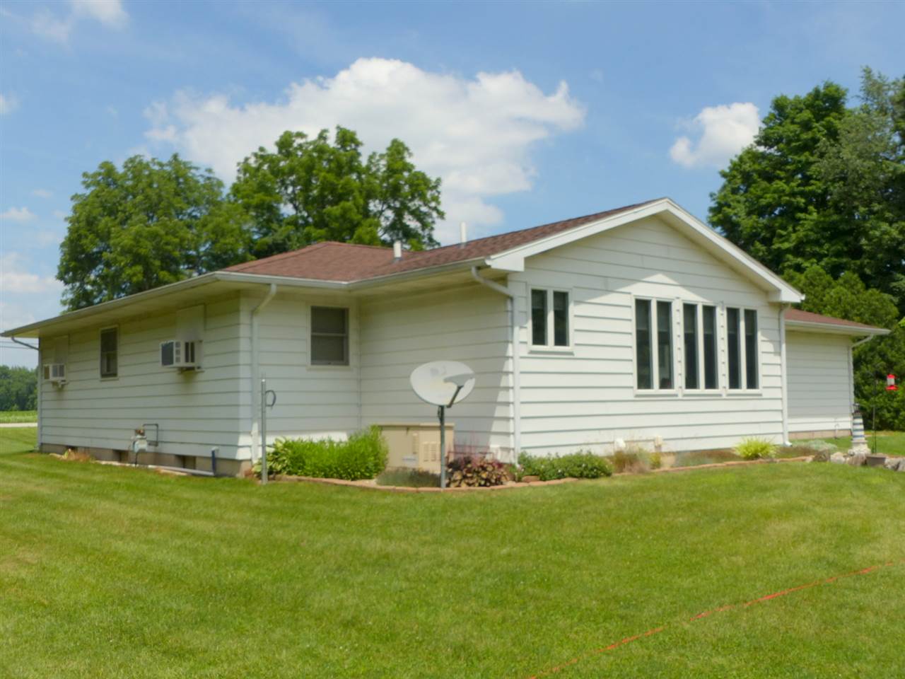 27522 Inwood Road North Liberty, IN 46554 - Photo 29 of 32 Gallery Image 29