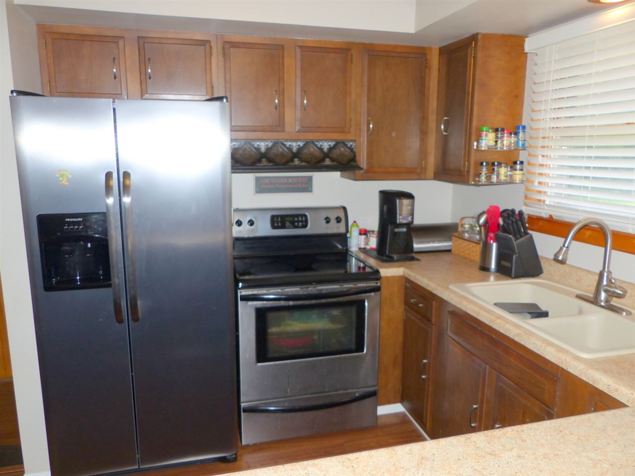 27522 Inwood Road North Liberty, IN 46554 - Photo 4 of 32 Gallery Image 4