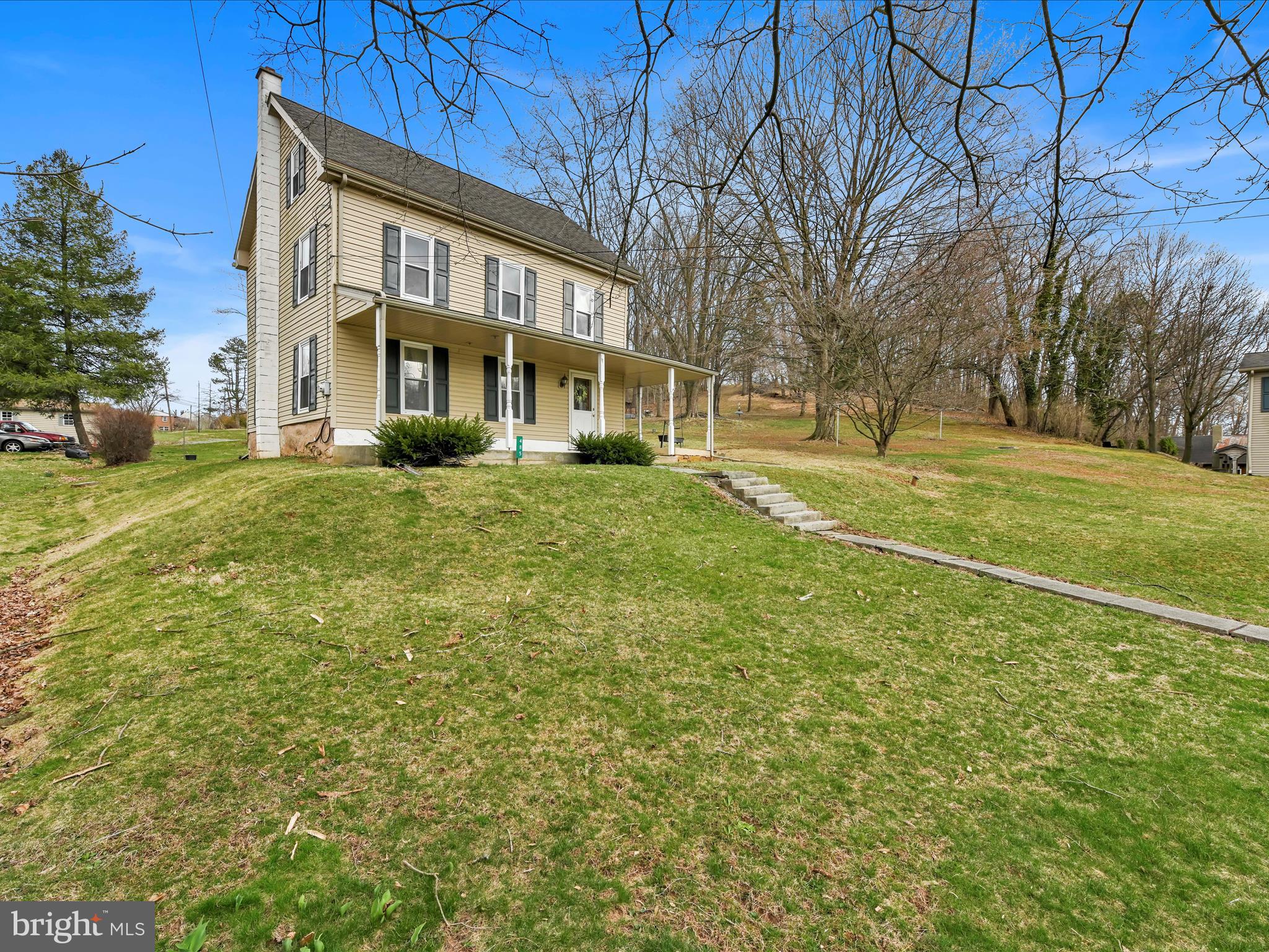 485 North Clay Road Stevens, PA 17578 - Photo 5 of 33 Front