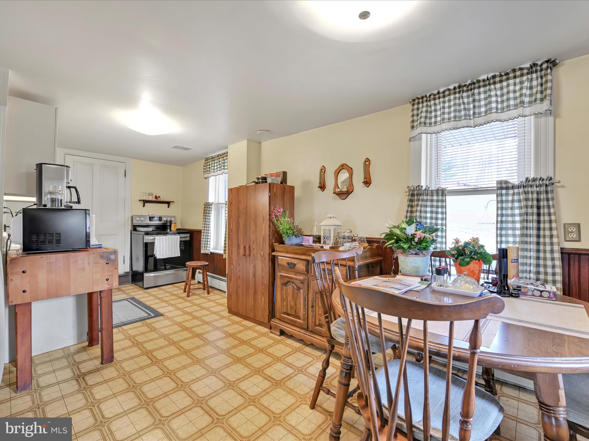 485 North Clay Road Stevens, PA 17578 - Photo 10 of 33 Kitchen