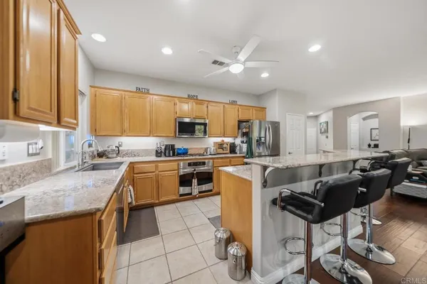 $929,998 | 3146 Willow Tree Lane, Escondido, CA 92027