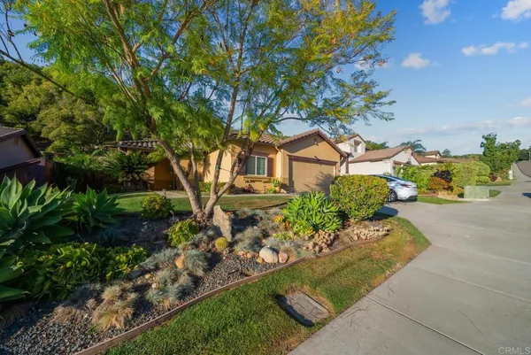 $929,998 | 3146 Willow Tree Lane, Escondido, CA 92027