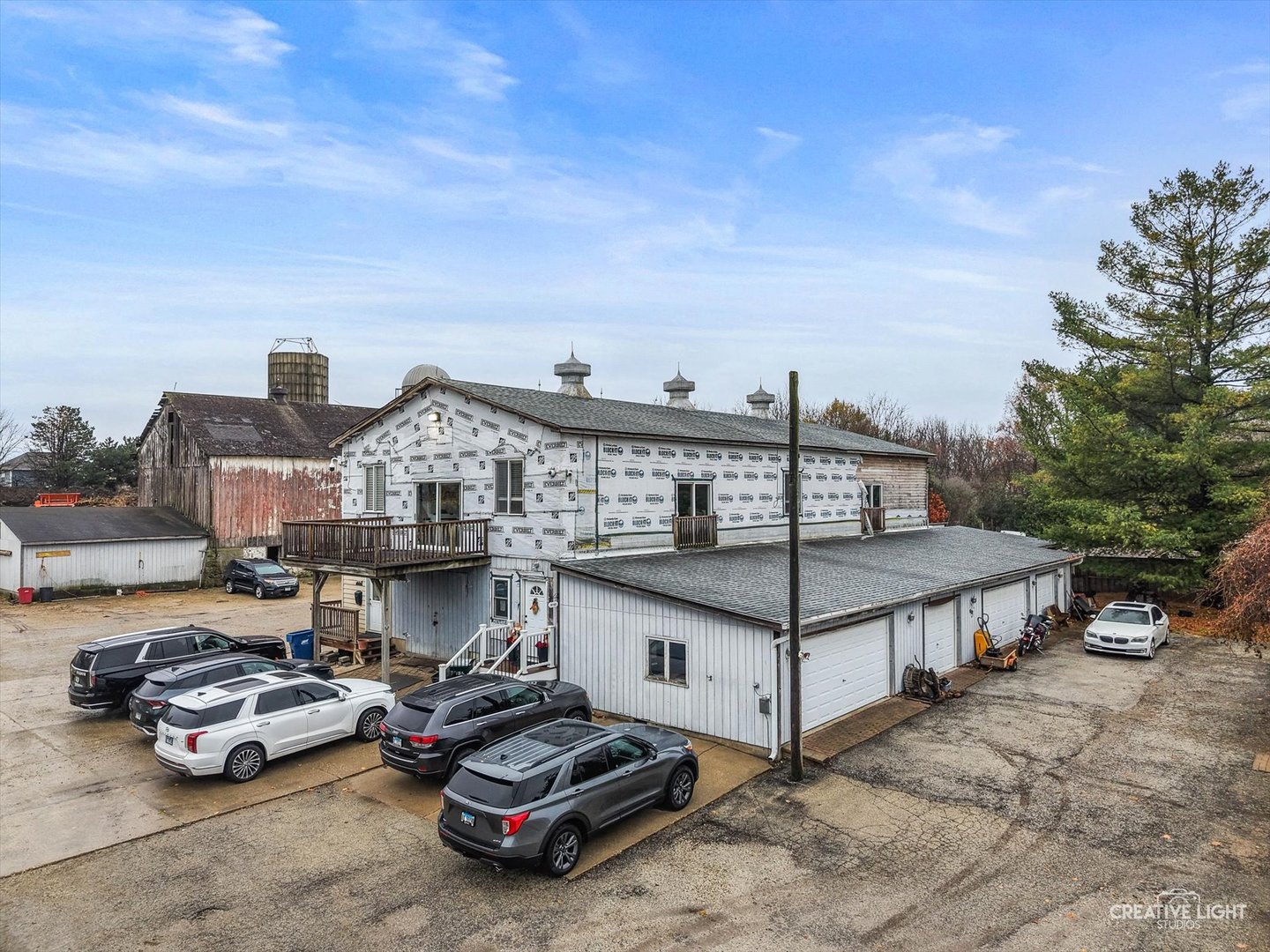 3711 West Algonquin Road Algonquin, IL 60102 - Photo 6 of 21 a view of a cars park in front of house