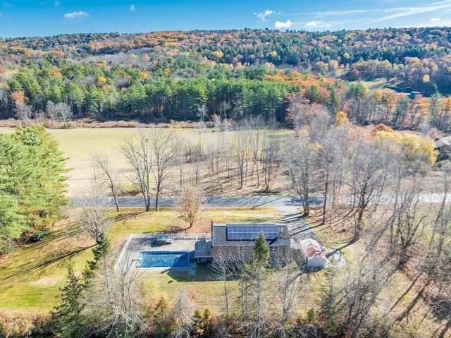 $549,900 | 660 Greenfield Road, Leyden, MA 01301