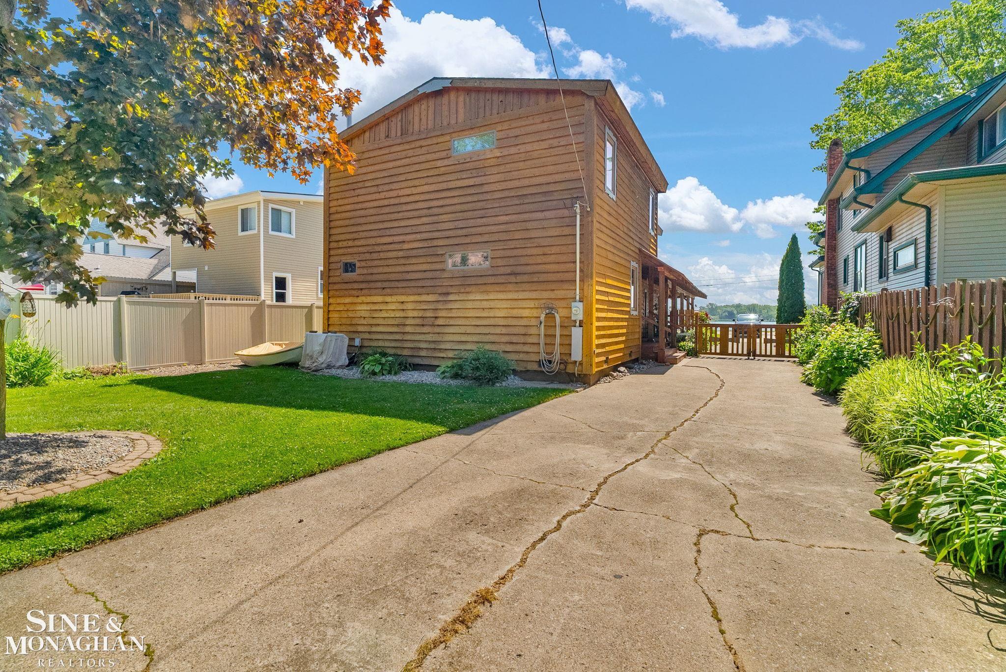 9898 North River Road Algonac, MI 48001 - Photo 56 of 64