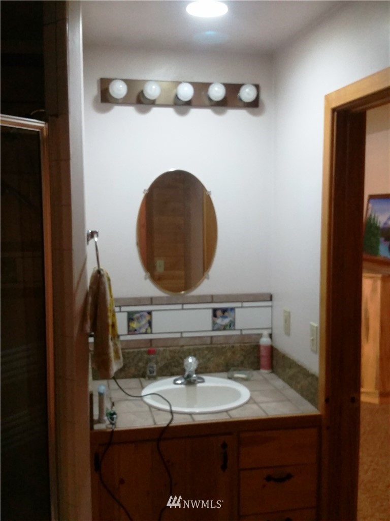29 Hawk Ridge Road Tonasket, WA 98855 - Photo 15 of 25