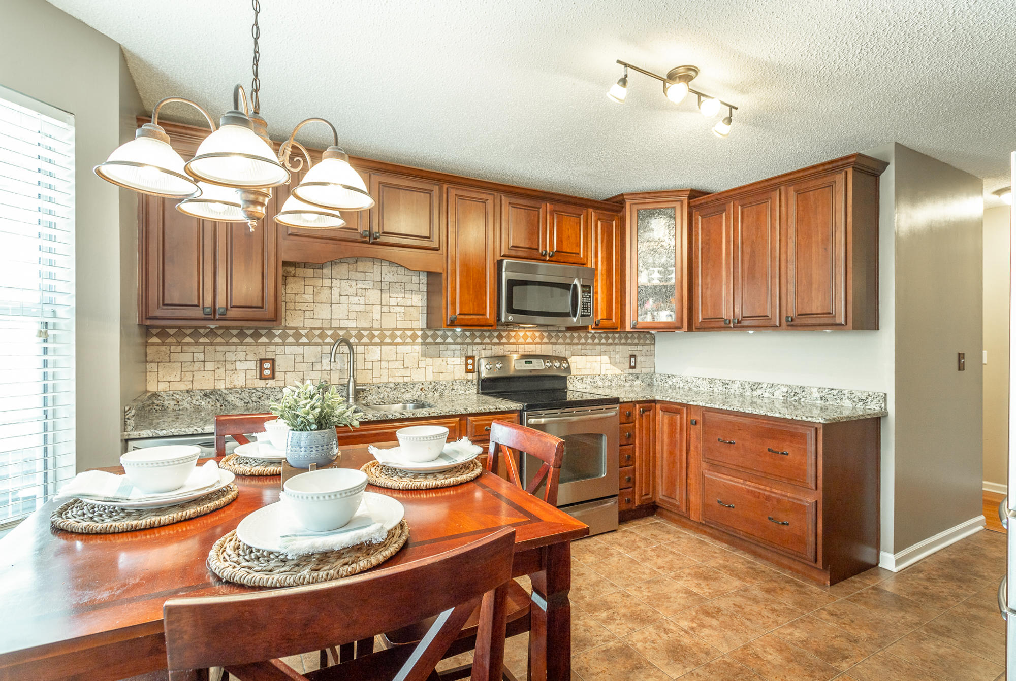 10198 Fielding Road Ooltewah, TN 37363 - Photo 12 of 40 10198 Fielding Rd. HD-27