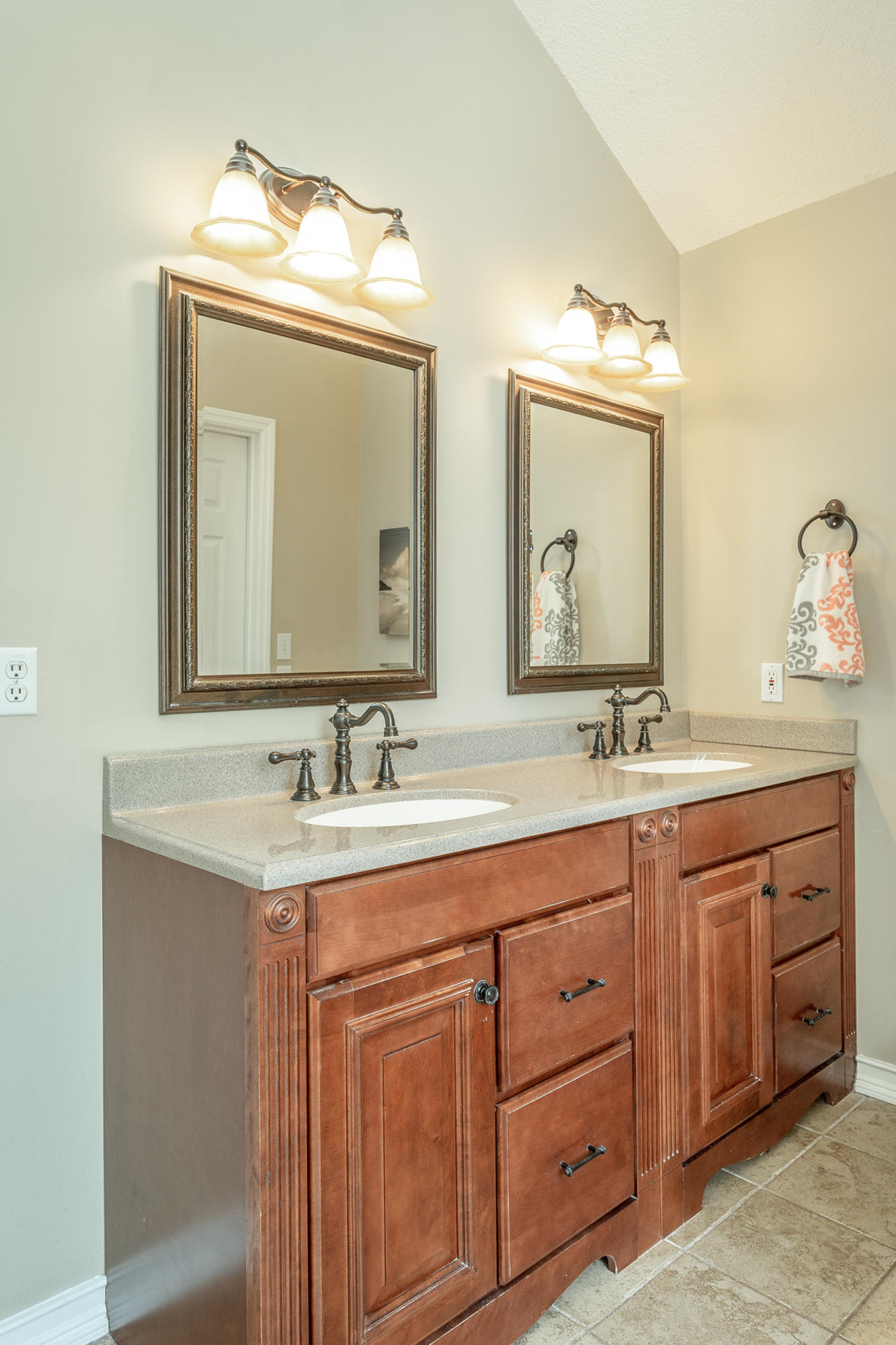 10198 Fielding Road Ooltewah, TN 37363 - Photo 23 of 40 Master Bath-double vanities