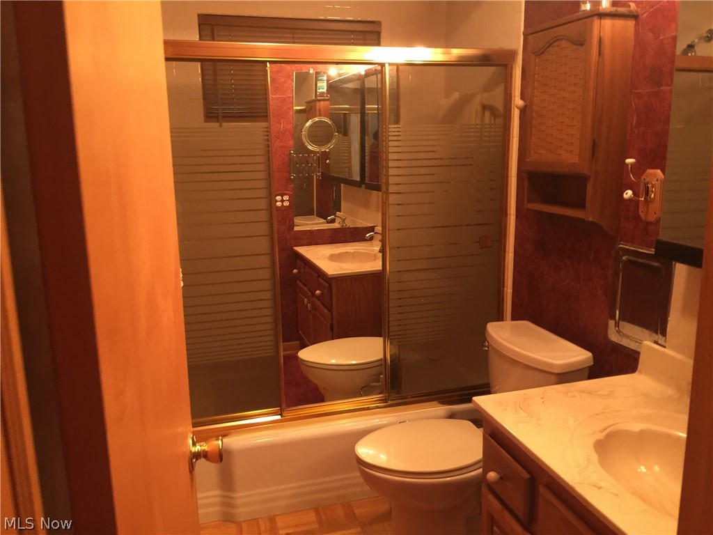 3158 Bancroft Road Akron, OH 44333 - Photo 13 of 26 Gallery Image 13