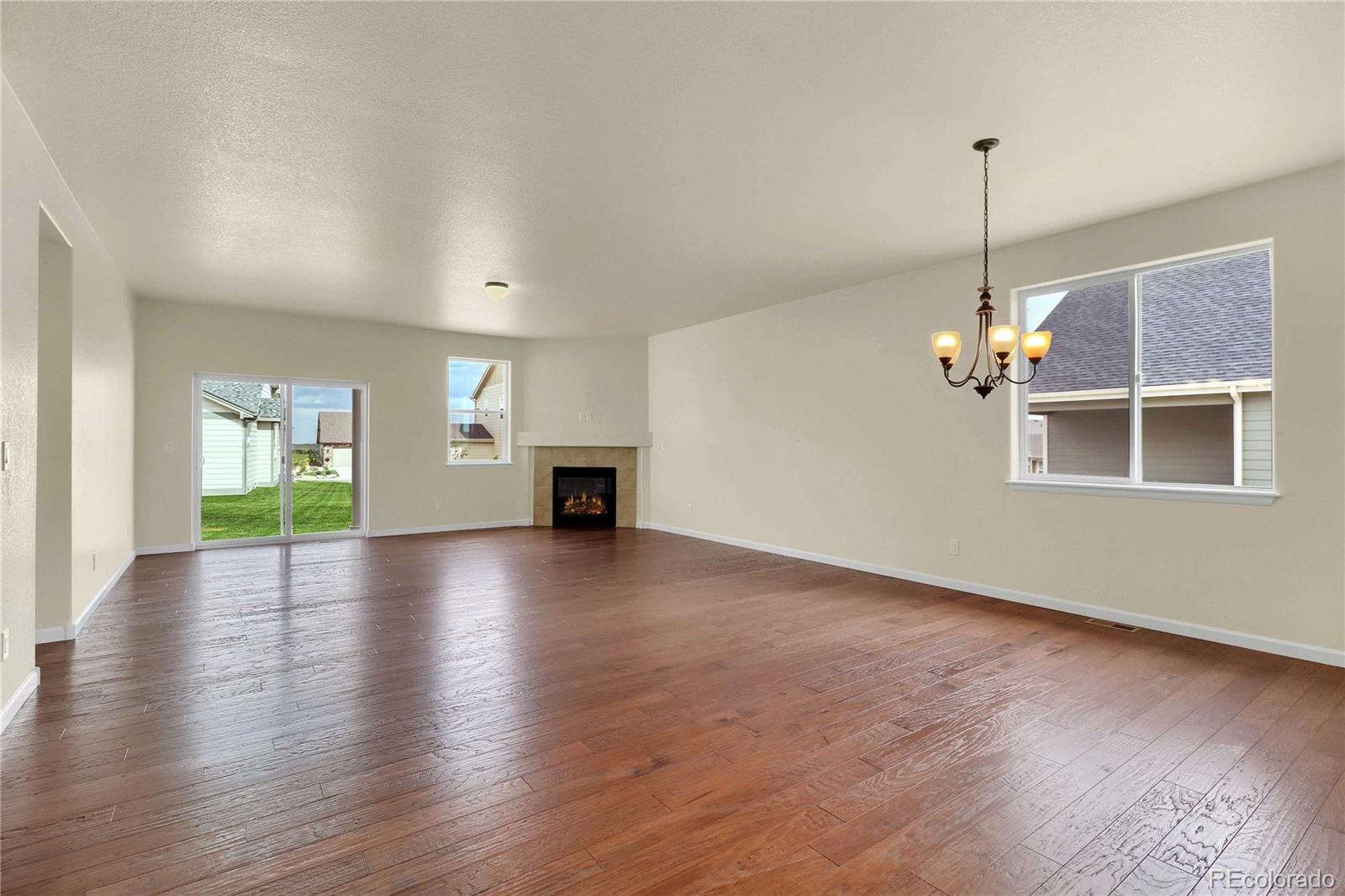 5783 Desert Inn Loop Elizabeth, CO 80107 - Photo 6 of 12 Gallery Image 6