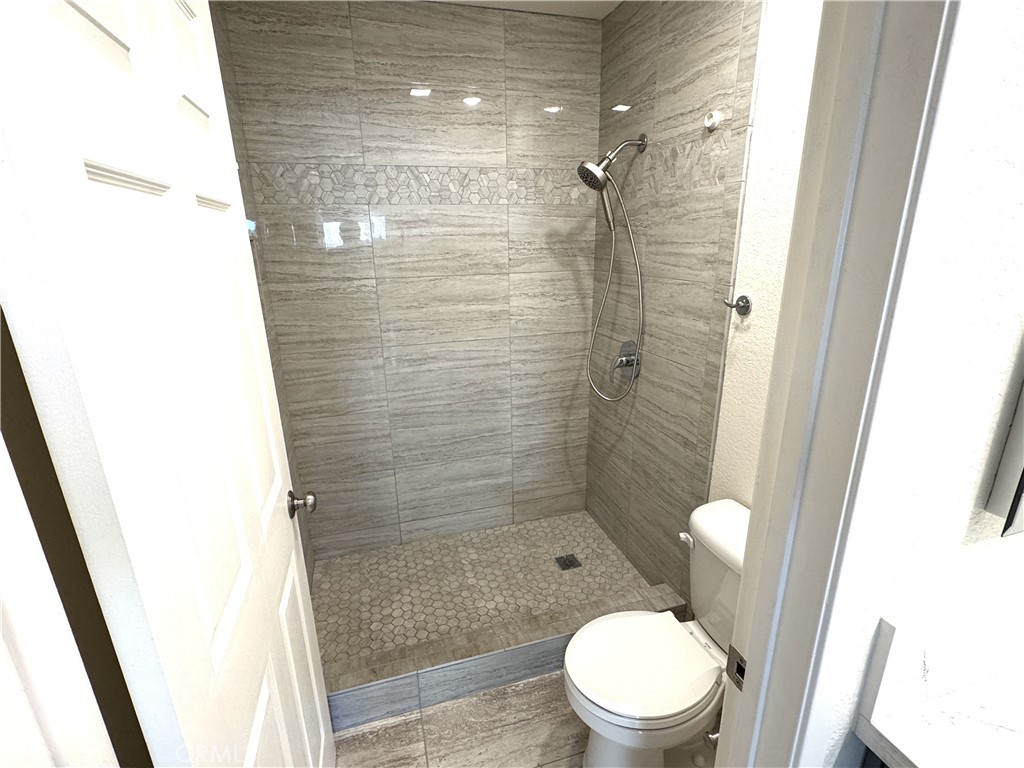 3515 West Stonepine Lane, Unit D Anaheim, CA 92804 - Photo 41 of 53