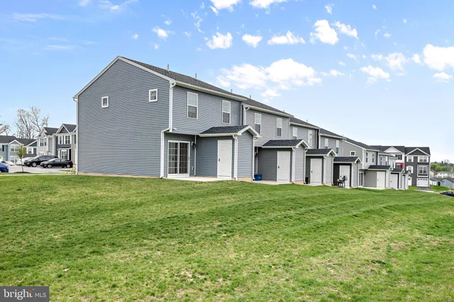 $1,750 | 0 H Street, Unit 7, Carlisle, PA 17013