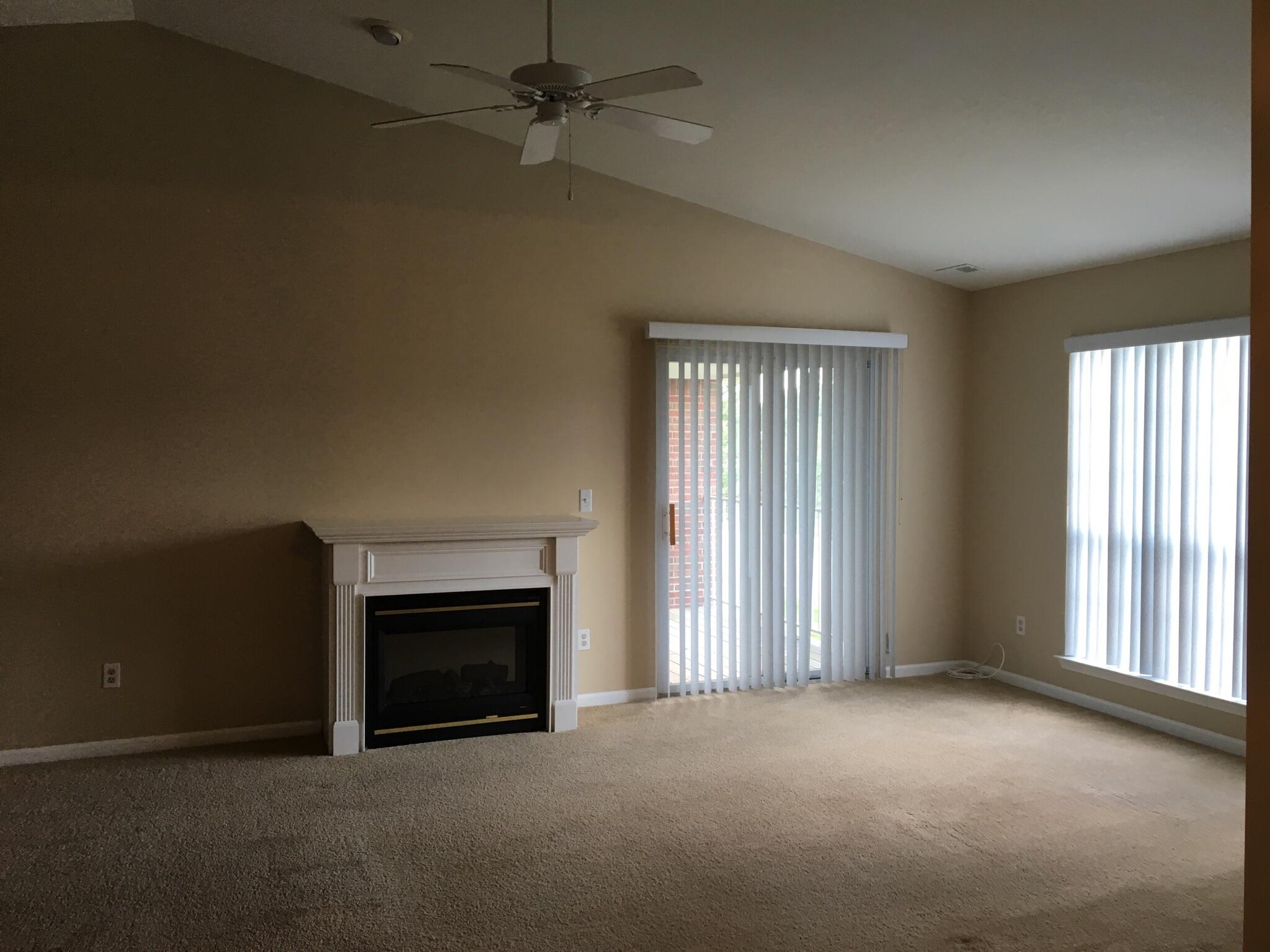 45673 Heather Ridge Drive Macomb, MI 48044 - Photo 7 of 27 IMG_1863