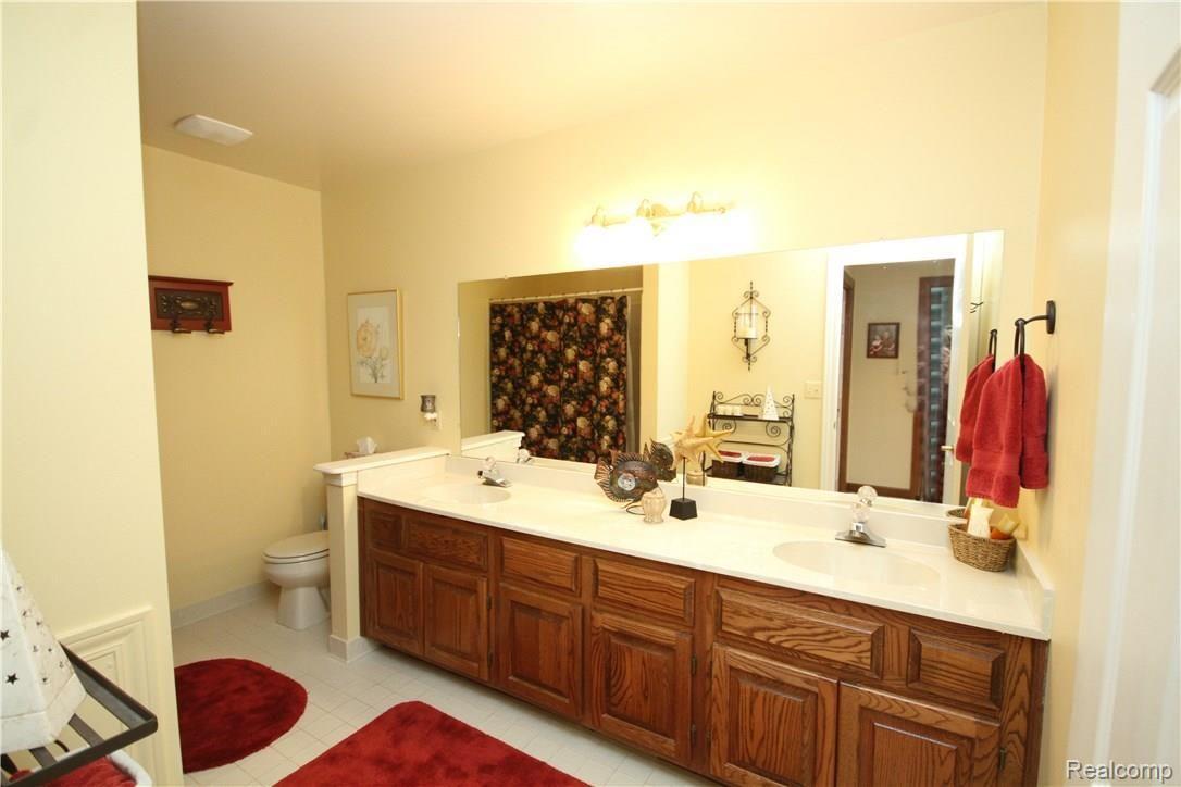 1266 Pebble Pointe Drive Rochester, MI 48307 - Photo 38 of 52 1266 107-001.JPG