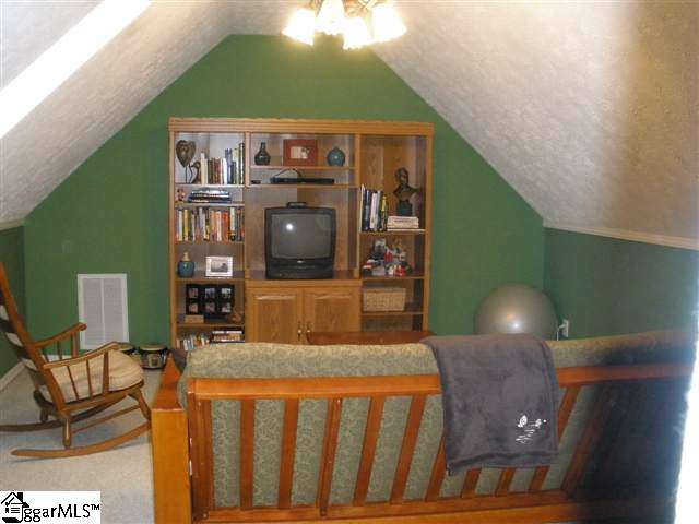 229 Covington Road Greenville, SC 29617 - Photo 14 of 19 Gallery Image 14